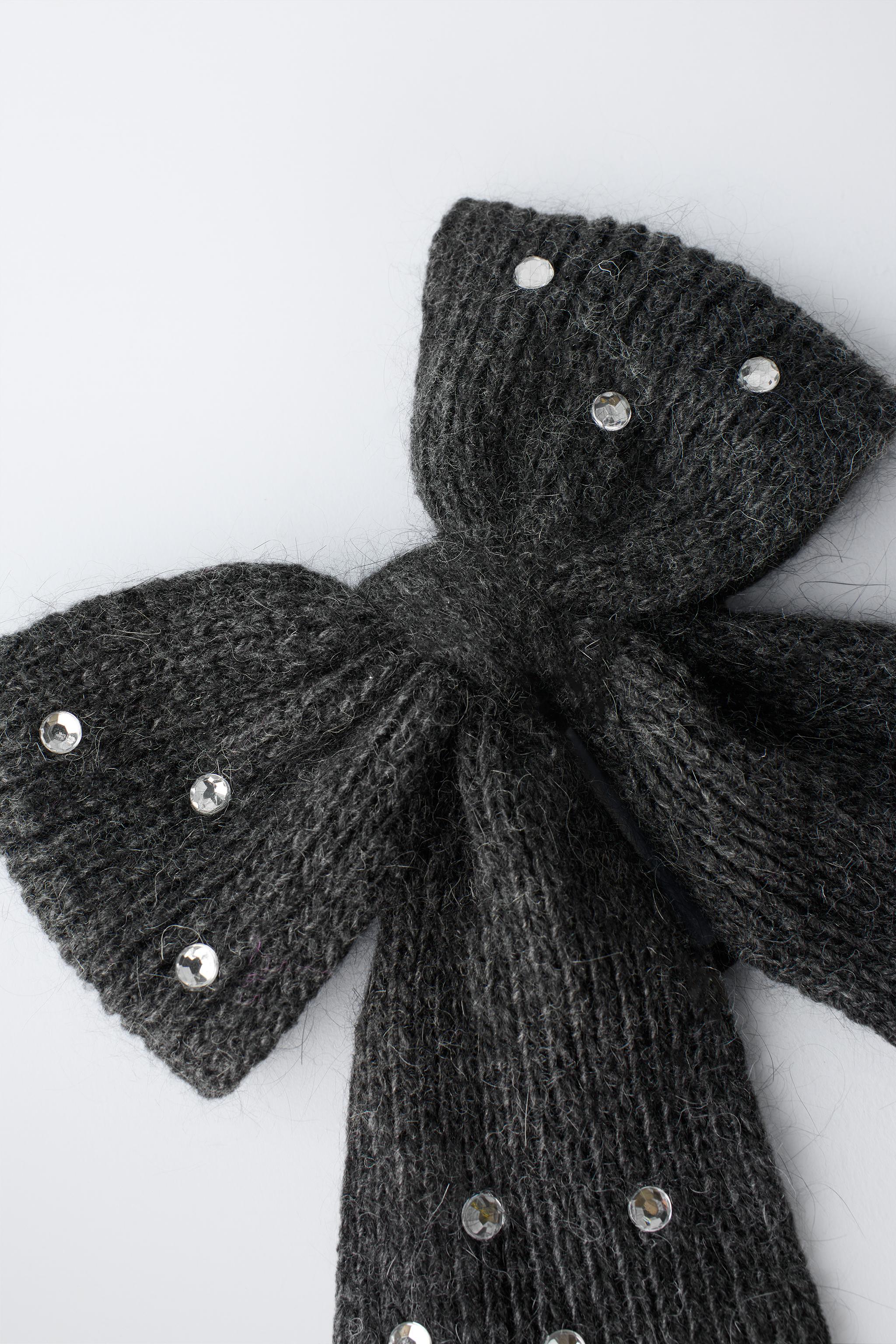 RHINESTONE KNIT BOW BARRETTE